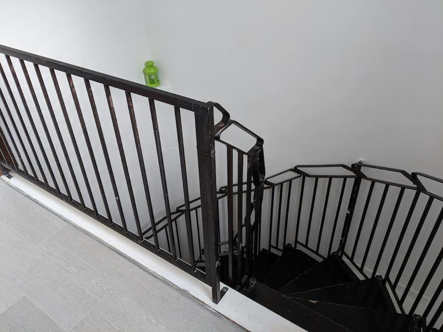 Private 2 Bed Flat Close To Excel & City Airport London Ngoại thất bức ảnh